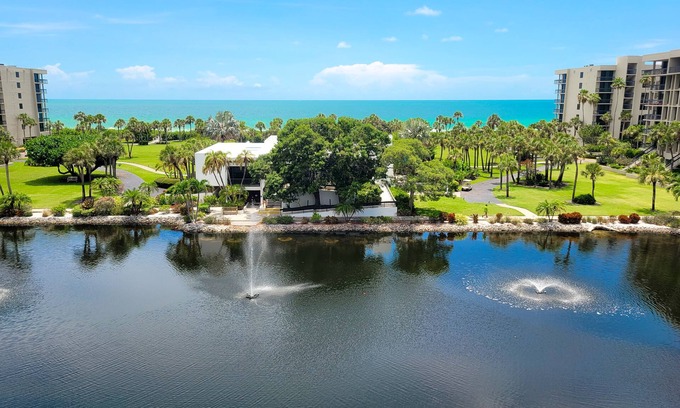 Longboat Key Condominio | Hermosa vista del Golfo de México 2 BR / 2 BA Condominio Beachplace en la unidad del 4to piso, exposición oeste.