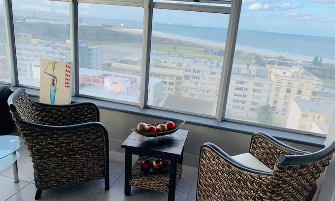 Humewood Casa | Beachview Penthouse King Bed