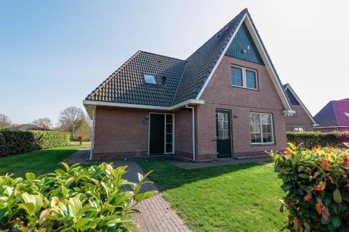 Makkum Villa | Beachvilla XL - 12 personen
