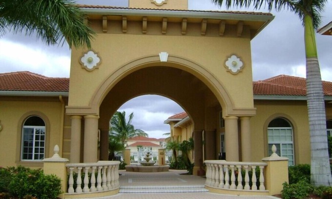Parkdale Condominio | Beachwalk 101 in Fort Myers