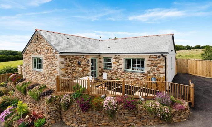 Truro Casa | Bear Cottage