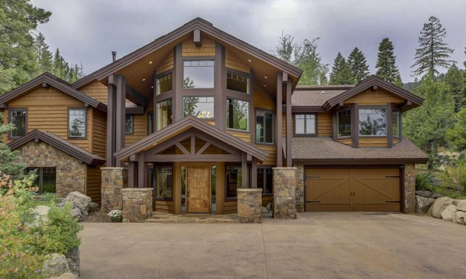 Tamarack Casa | Bear Discovery Custom Tamarack Estate Home by Casago Mccall - Donerightmanagement
