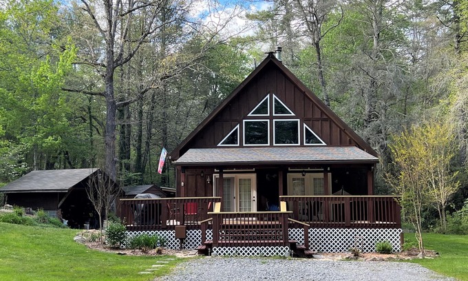 Cedar Mountain Cabina | BEAR HOLLOW A COZY MOUNTAIN CABIN