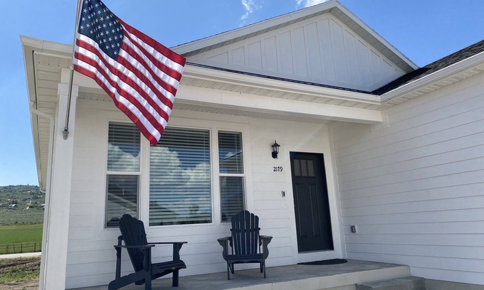 Sweetwater Casa | Bear Lake home! Sleeps 19 in comfort, 24 if needed; near lake, bike path, & GC.