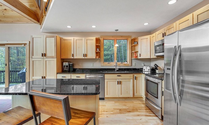 Sunday River Area Casa | Bear Mountain Lodge | 4 Bed, 3 Bath