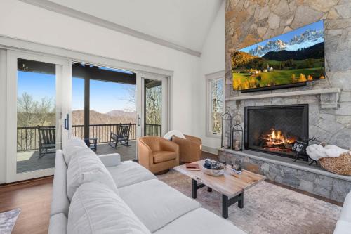 Boone Casa | Bear Necessities on Grandview