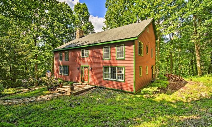 Acme Cabina | Bear's Eye View' - Mountain Retreat w/ Hot Tub!