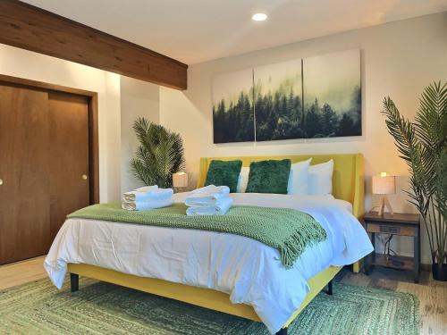 Central Vermont- Killington Apartamento | BearHug AC, Pool, Hot Tub, Tennis, Close to Resort