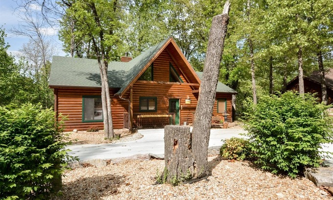 Branson Cedars Cabina | Cada necesidad que necesita en esta cabina Bearific
