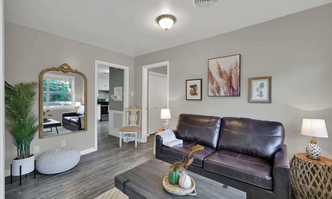 Huntsville Casa | Bearkat Cove, Huntsville Getaway, Private Backyard