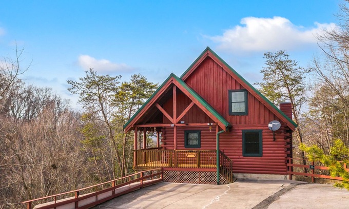 Bean Station Cabina | Bears Cove! Private Family Cabin at Cherokee Lake!