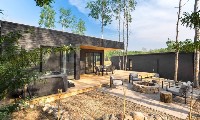 Wasagaming Cabina | Bears Den 10 Cabin-Hot Tub