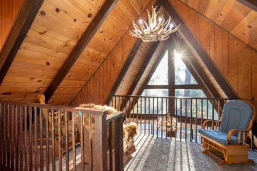 Moonridge Casa | Bear’s Lair by AvantStay 3mins from Bear Mountain Ski Resort