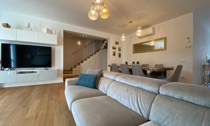 Ravenna Apartamento | Beatrice Luxury Home