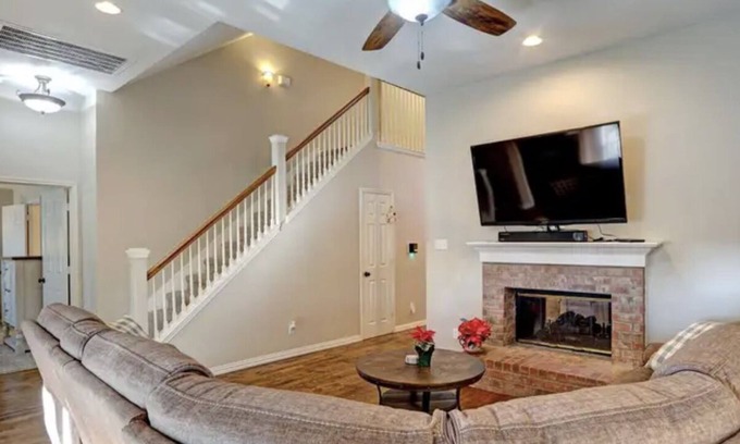 Midlothian Casa | Beatuiful 4 BR Corporate Home