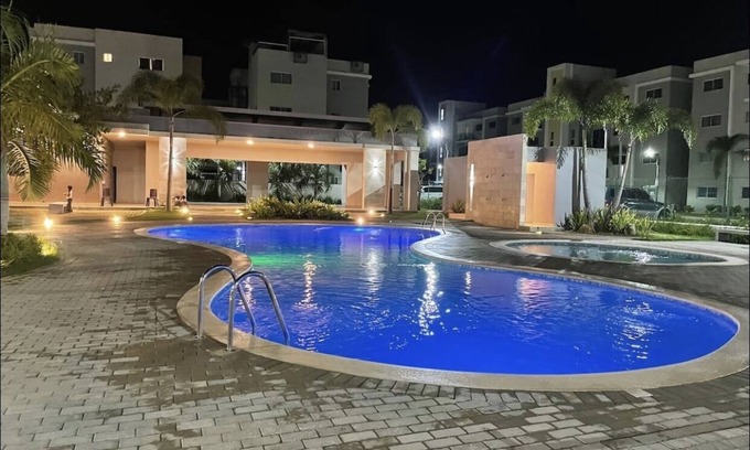 Llanos de Gurabo I Condominio | Beautiful warm condo with pool