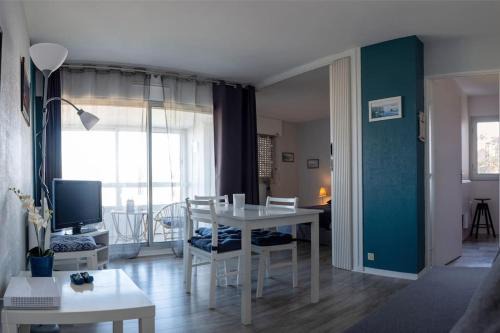 Bernieres-sur-Mer Apartamento | Beau F2, vue sur mer, à deux pas de Courseulles.