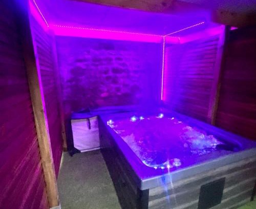 Avranches Apartamento | Beau Loft room proche mont saint Michel jaccuzi illimité en plein centre Avranches