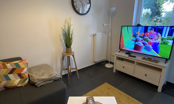 Ransart Apartamento | Beau Petit Appartement au Calme Avec Jardin