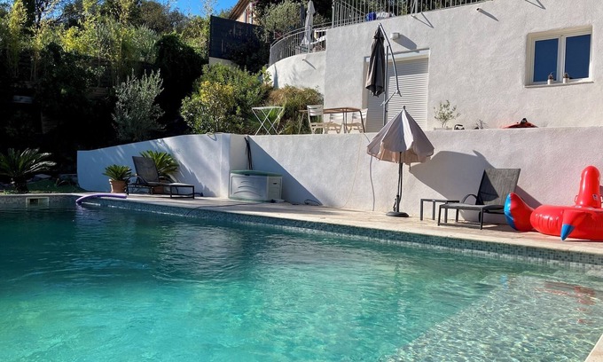 Valescure Apartamento | Beau Studio Meuble Dans Villa Avec Piscine