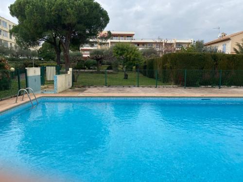 Plaine de la Brague Apartamento | Beau studio proche mer, gare et commerces