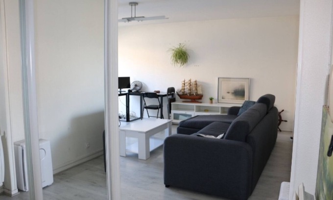 Victor Hugo - Saint-Augustin Apartamento | Beau T2 de 52m2 au Dernier Étage Avec Balcon