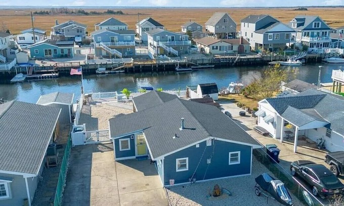 Mystic Island Casa | Beautifully updated waterfront home great for families & friends +beach badges.