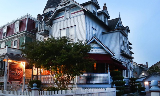 Cape May Cama Y Desayuno | Beauclaires Bed & Breakfast Inn