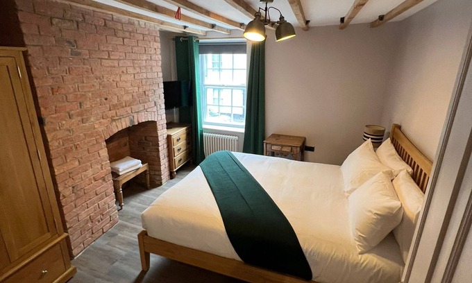 Newark Casa | Beaumond Cross Inn