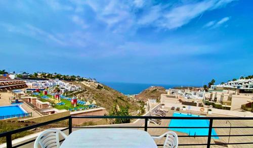 Puerto Rico Apartamento | Beautiful sunset view apartment in Puerto Rico