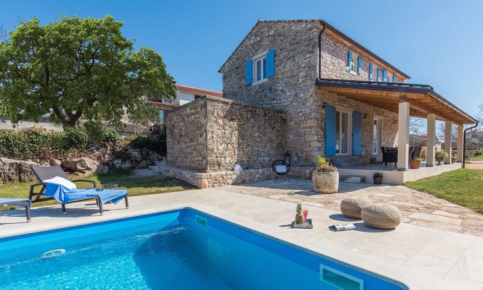 Municipality of Sveti Lovrec Cabaña | Villa lujosa en Sveti Lovreč, Croacia Con piscina