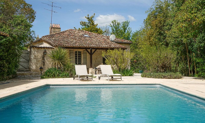 Montcuq Casa | Beautiful Old Bastide with private pool and heated Nordic bath, near Montcuq
