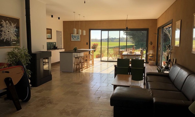 Saint-Geours-de-Maremne Villa | Beautiful new landaise with character