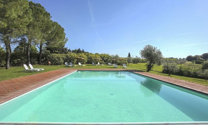 Tavarnelle Val di Pesa Apartamento | Apartamento con piscina, WIFI, TV, patio, mascotas permitida, vista panorámica, aparcamiento
