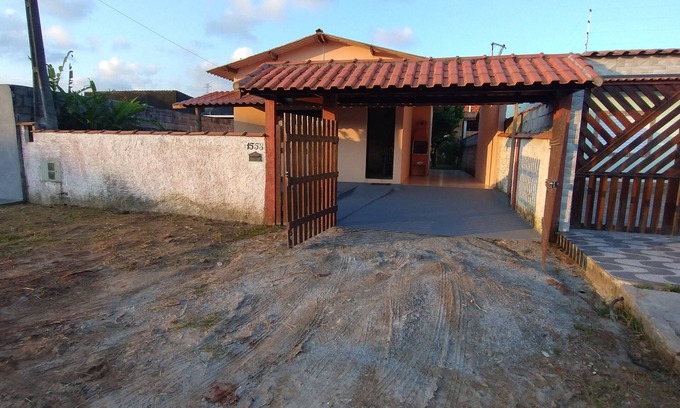 Itanhaem Casa | Beautiful 2-bedroom house with WiFi in Jardim Regina Itanhaém