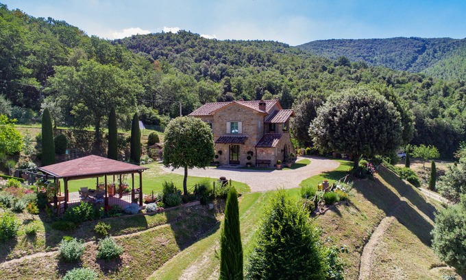 Pieve di Chio Otro | Hermosa villa en la Toscana con parque y piscina panorámica!