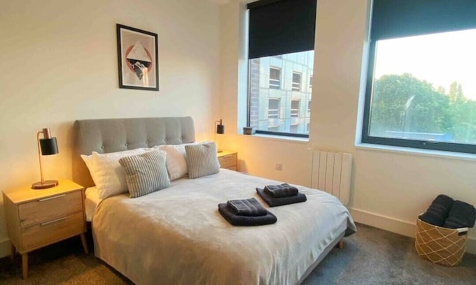 Sheldon Apartamento | Beautiful 1 Bed Flat near NEC with secure parking