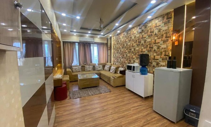 Indirapuram Apartamento | Beautiful 1 Bed Room
