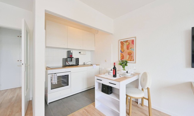 Grifflenberg Apartamento | Beautiful 1-Bedroom apartment with fully Kitchen near University and Downtown