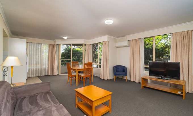 Wahroonga Apartamento | Beautiful 1 Bedroom Wahroonga Apartment
