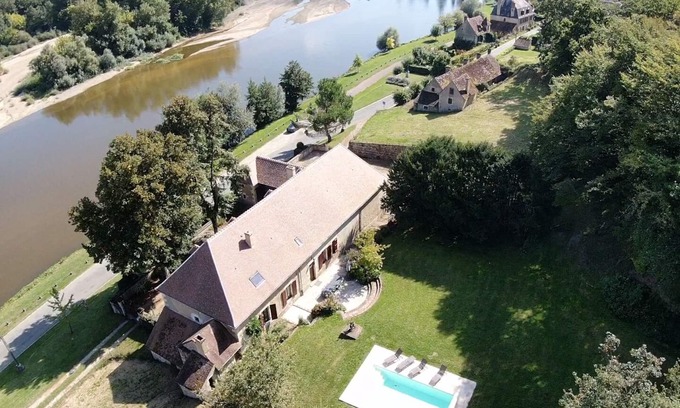 Apremont-sur-Allier Casa | Hermosa Demeure 1900 frente al Allier, ubicado en un pueblo encantador