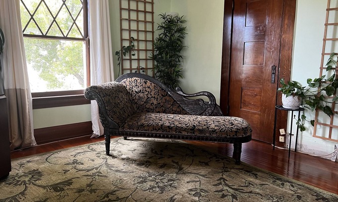 Winter Gardens Casa | Beautiful 1895 Mansion + Enchanting 2 Acre Garden.