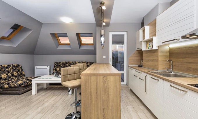 Plovdiv Apartamento | Beautiful 1BD Apartment with a Parking Spot