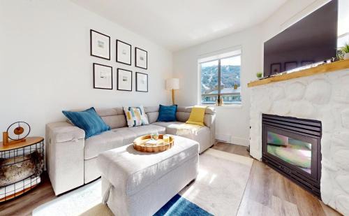 Village North Apartamento | Beautiful 1BR in Village Centre