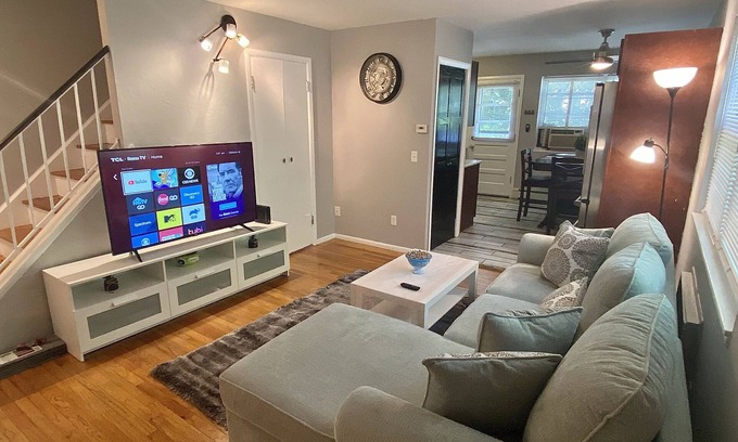 East Shore Condominio | Beautiful 2 bdr condo