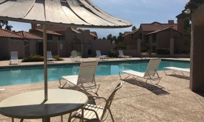 Maryvale Casa | Beautiful 2 bdrm townhouse w/pool in Glendale AZ