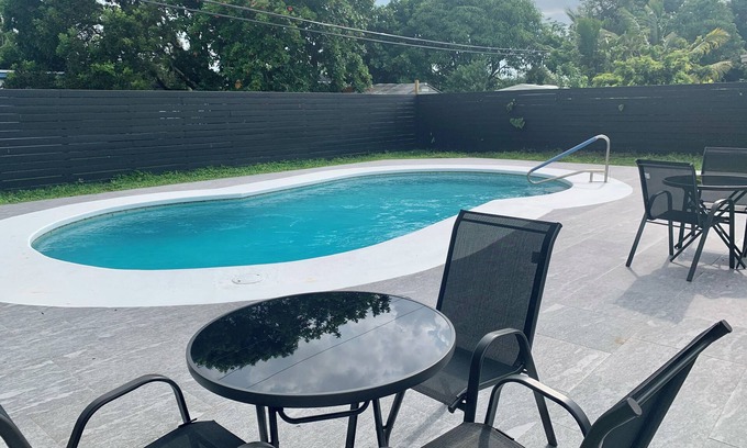 Lauderhill Casa | Beautiful 2 Bed 2 Bath with pool in Sunrise, FL
