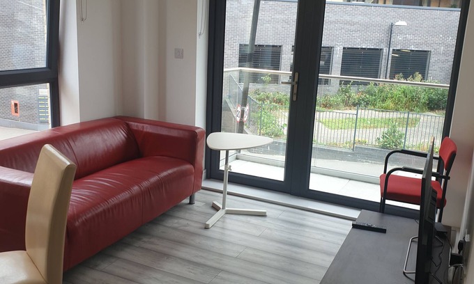 Coulsdon East Apartamento | Beautiful 2 bed | 2 bathroom cosy apartment