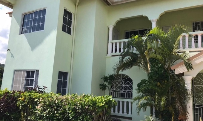 Silver Sands Apartamento | Beautiful 2-Bed Apartment in sunny Jamaica