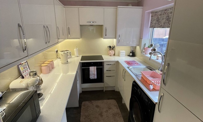 Canvey Island Cabaña | Beautiful 2-bed Bungalow in Canvey Island